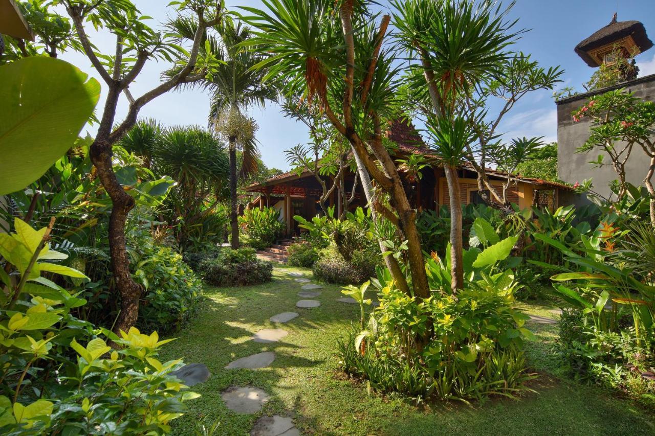 Mahe Garden Inn And Villas By Kamara Kuta Lombok Exterior foto