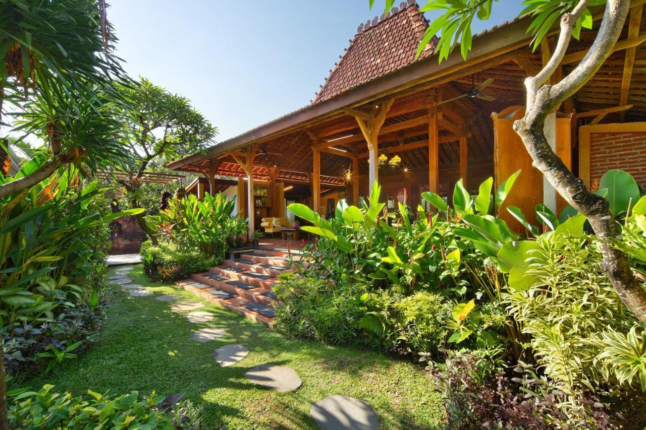 Mahe Garden Inn And Villas By Kamara Kuta Lombok Exterior foto