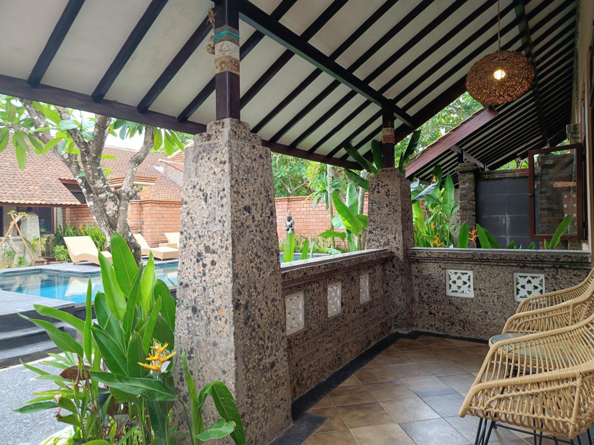 Mahe Garden Inn And Villas By Kamara Kuta Lombok Exterior foto